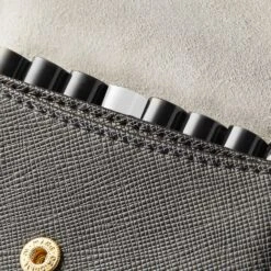 Creed Men's Leather Sample Wallet - Black -Creed Cheap Shop black leather sample wallet 3